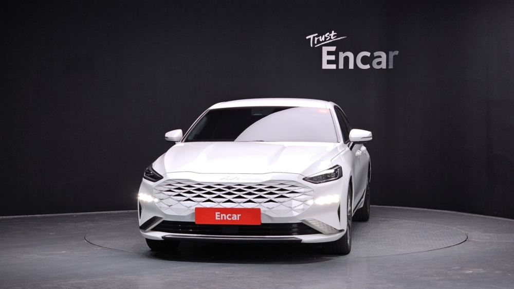 Kia K8 Hybrid