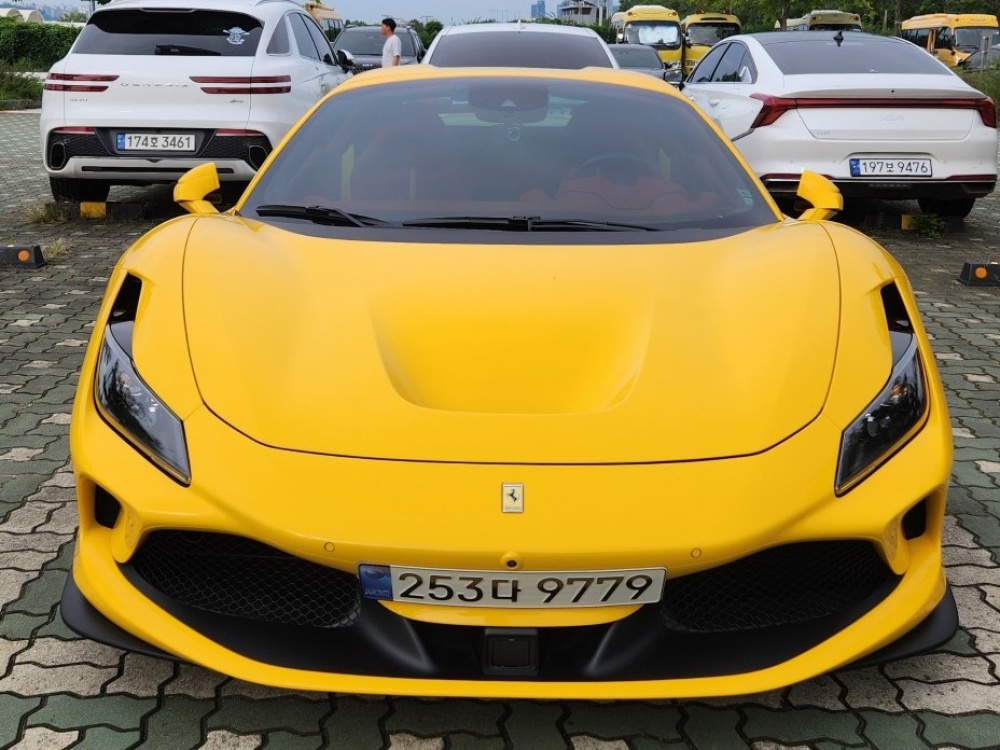 Ferrari F8 Spider