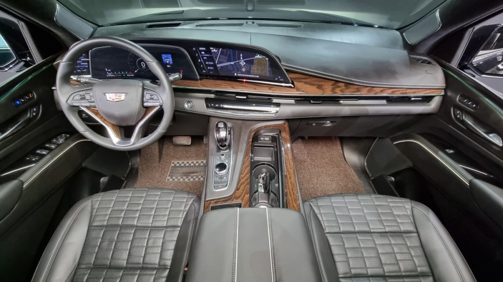 Cadillac Escalade 5th Gen