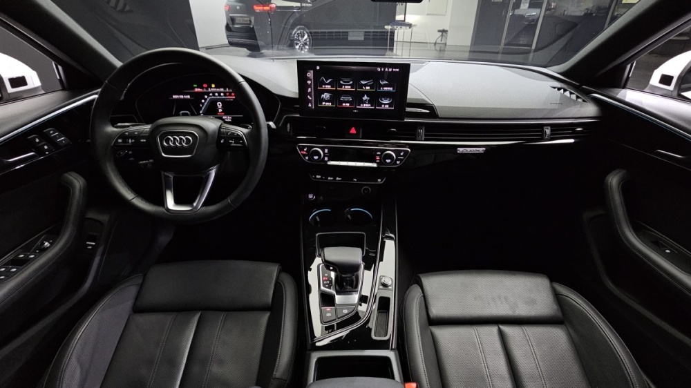 Audi A4 (B9)