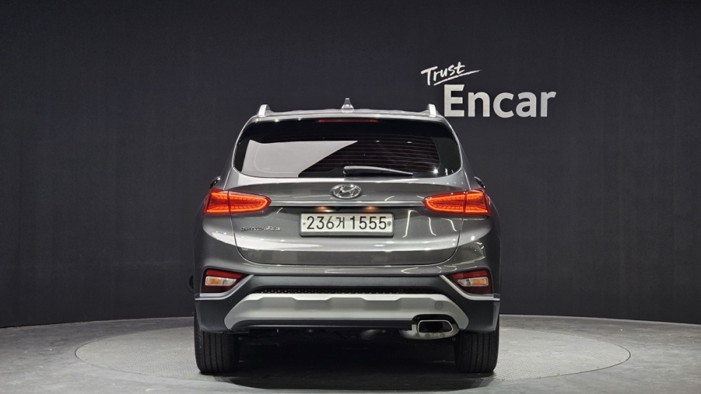 Hyundai Santa Fe TM
