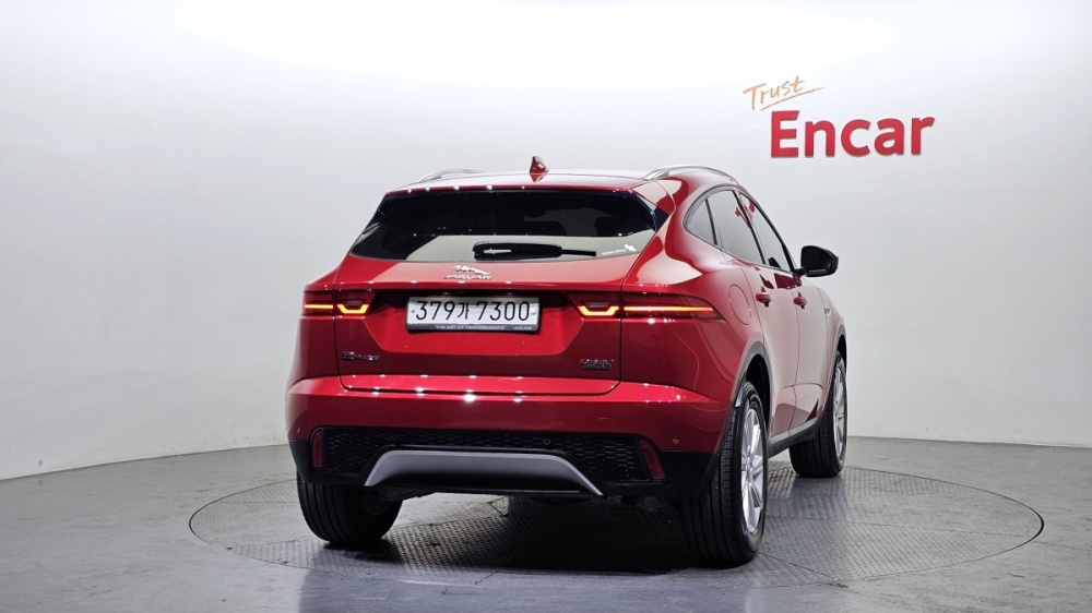 Jaguar E-PACE