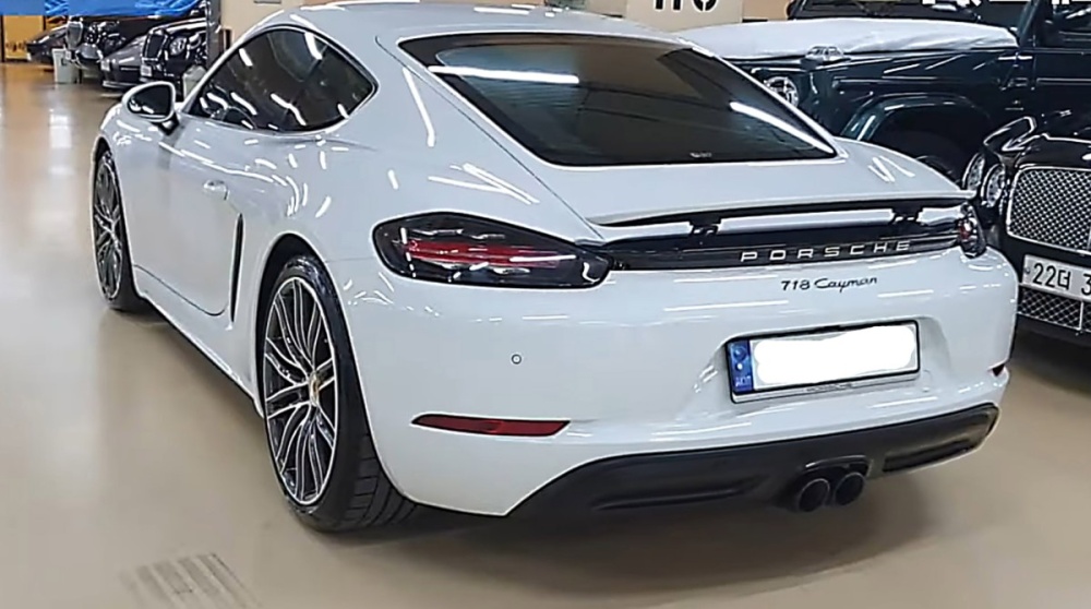 Porsche 718 Cayman