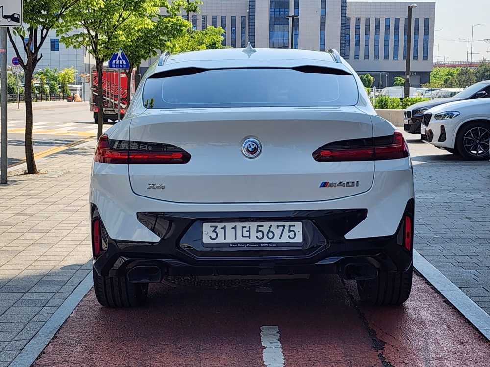 BMW X4 (G02)