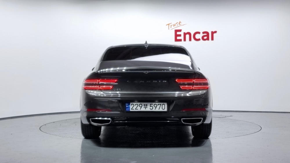Genesis G80 (RG3)