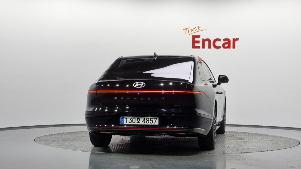 Hyundai Grandeur Hybrid (GN7)