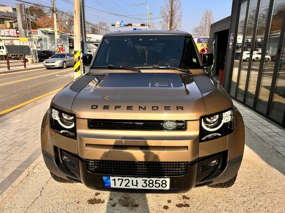 Land rover Defender (L663)