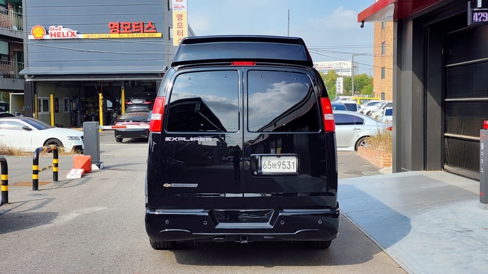 Chevrolet Express Van