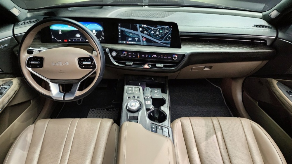 Kia K8 Hybrid