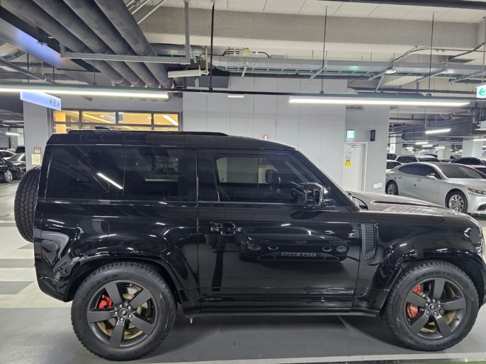 Land rover Defender (L663)