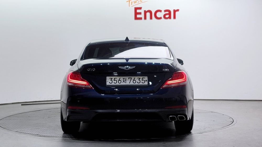 Genesis G70