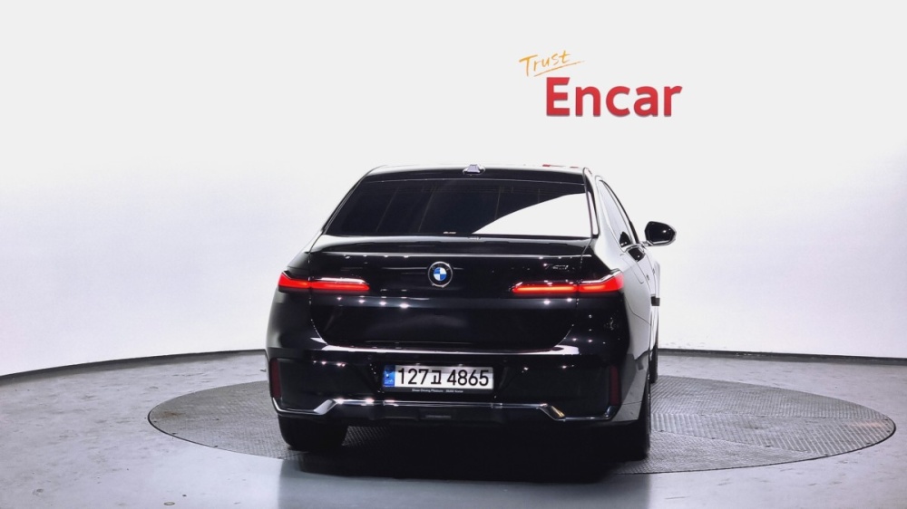 BMW 7 Series (G70)