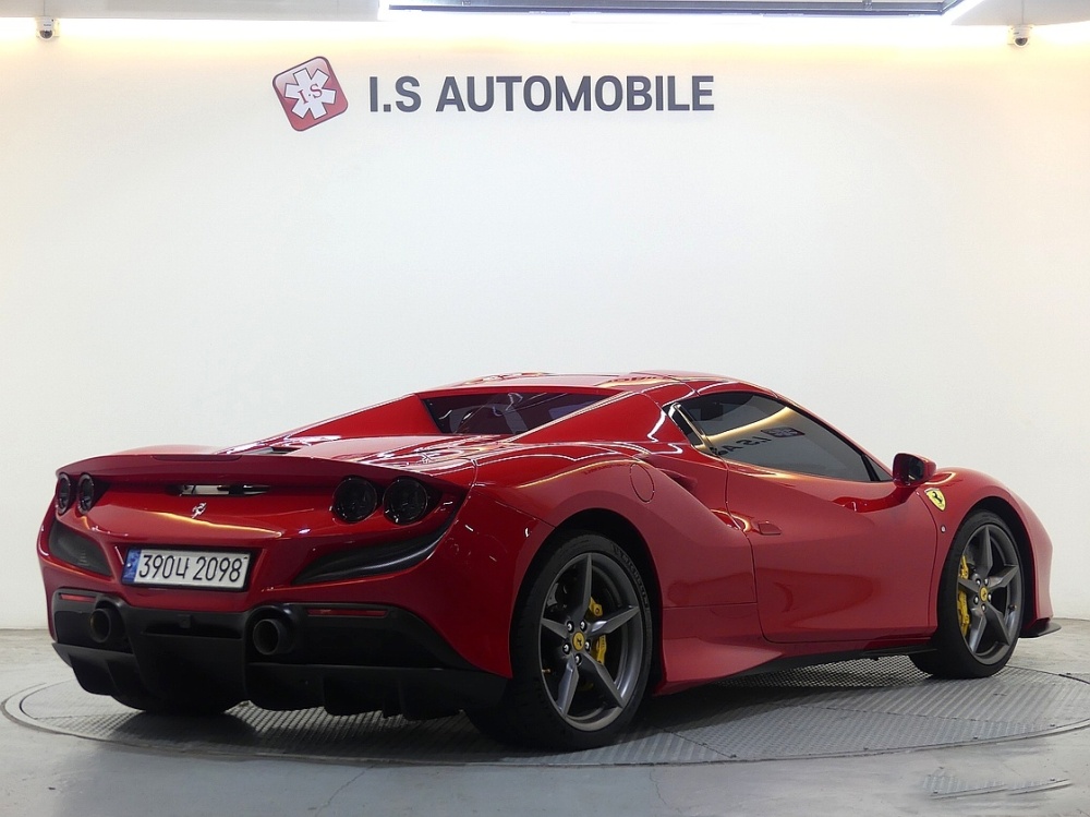 Ferrari F8 Spider