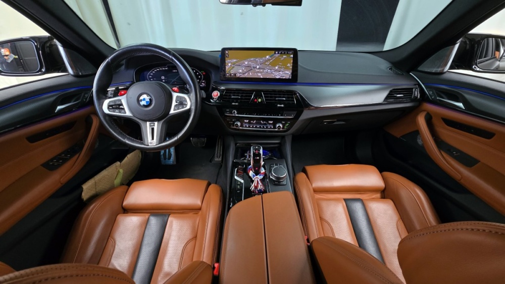 BMW M5 (F90)