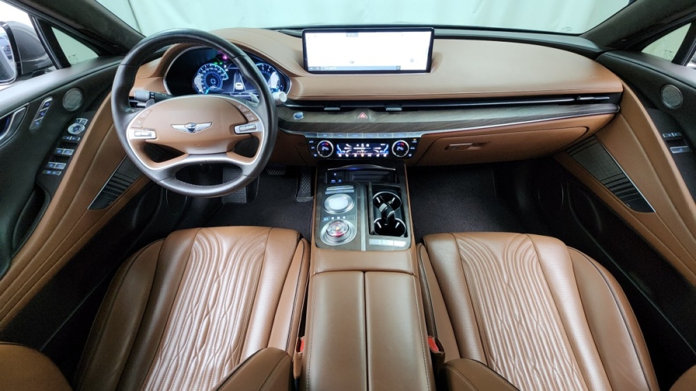 Genesis G80 (RG3)