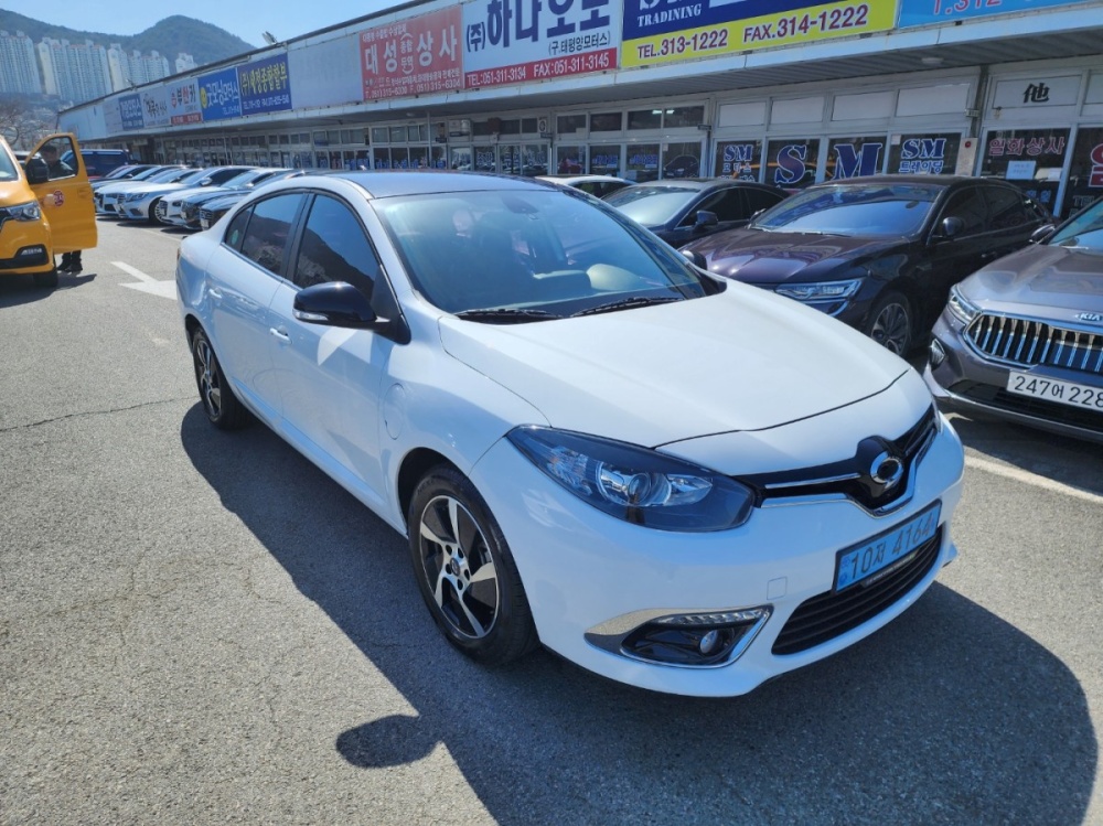 Renault Korea (Samsung) SM3 Z.E.