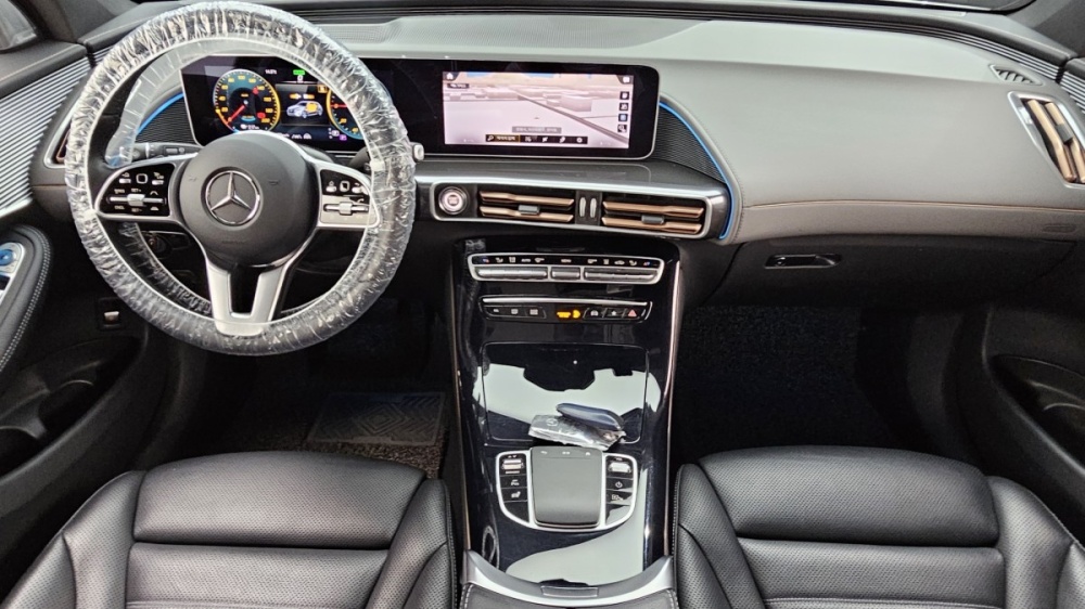 Mercedes-Benz EQC-N293