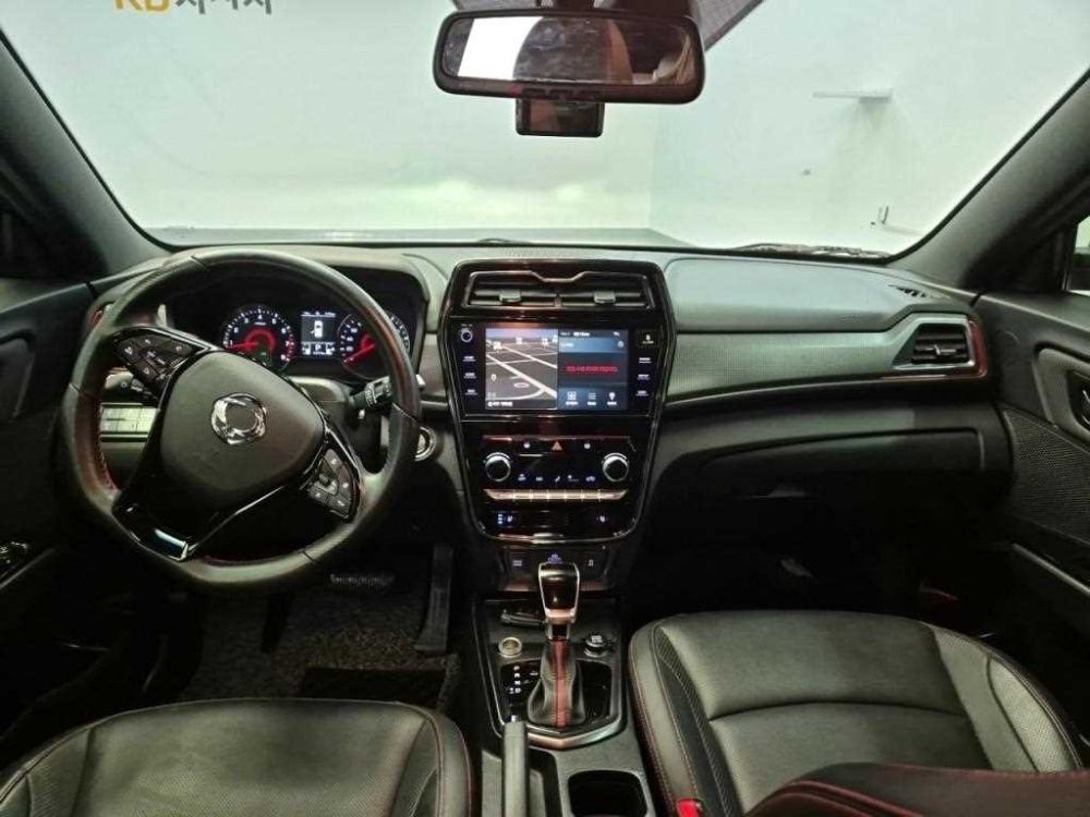 KG Mobility (Ssangyong) Very New Tivoli