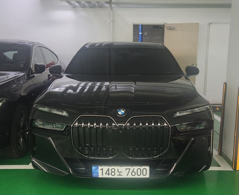 BMW 7 Series (G70)