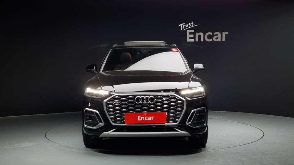 Audi Q5 (FY)
