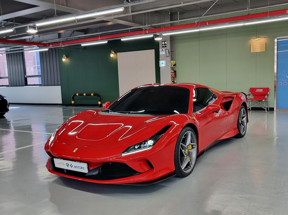 Ferrari F8 Spider