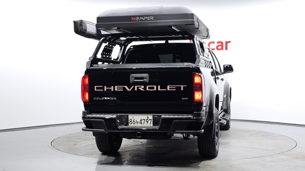 Chevrolet (GM Daewoo) real new colorado