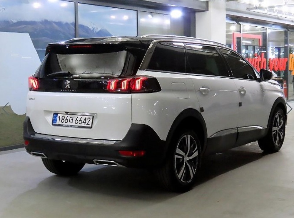 Peugeot 5008 2nd generation