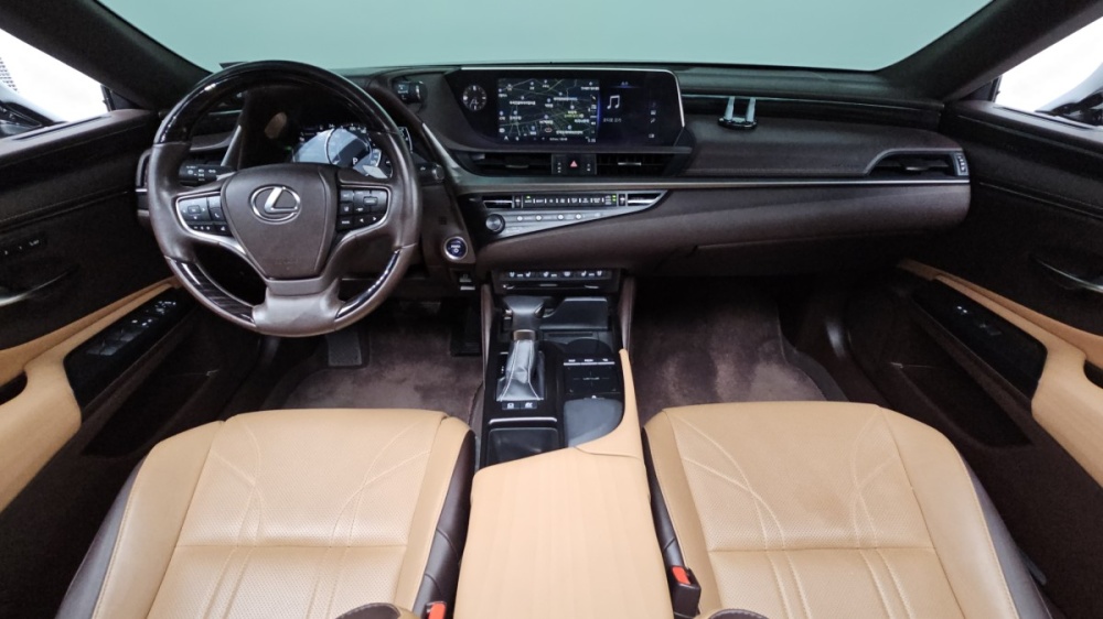 Lexus ES300h 7th generation