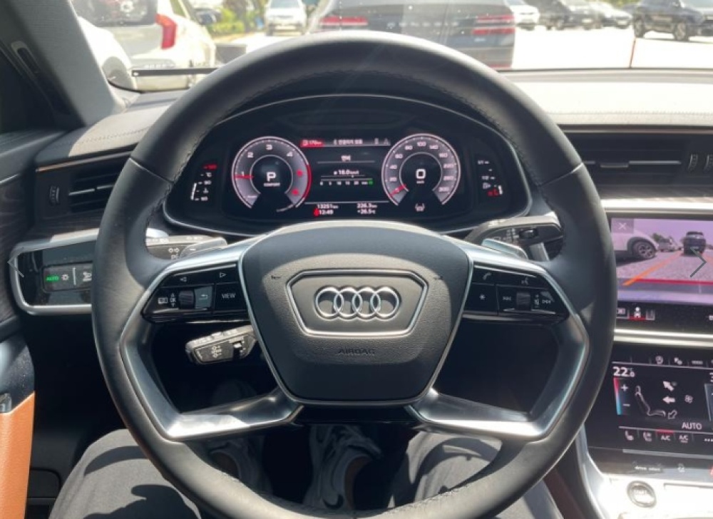 Audi A6 (C8)