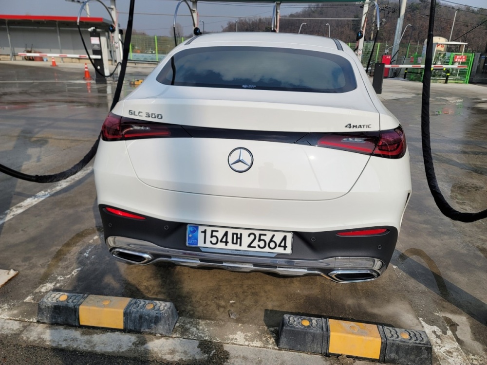 Mercedes-Benz GLC-Class X254