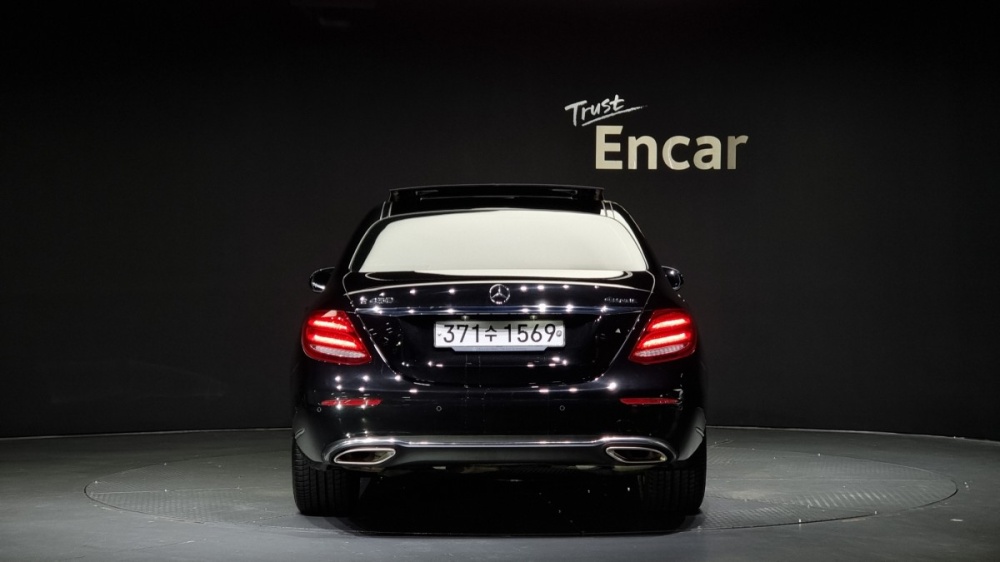 Mercedes-Benz E-Class W213