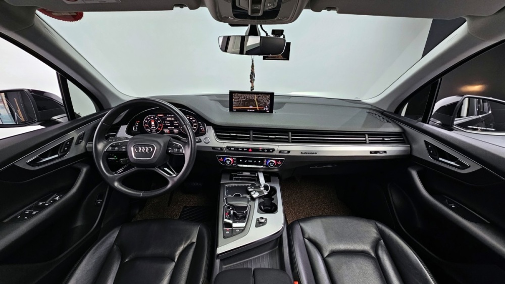Audi Q7 (4M)