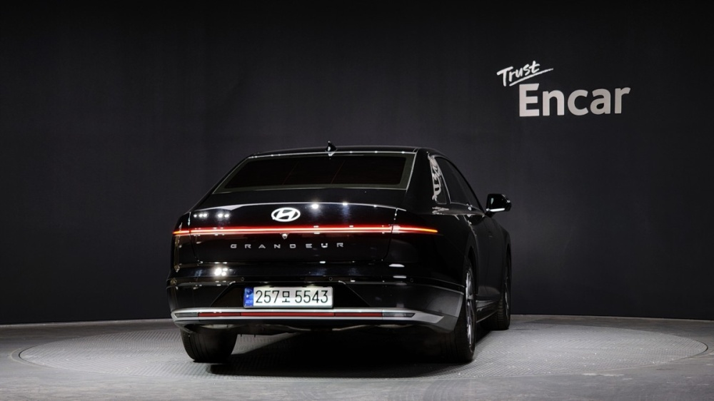 Hyundai Grandeur (GN7)