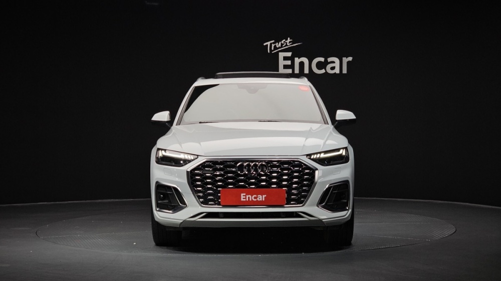Audi Q5 (FY)