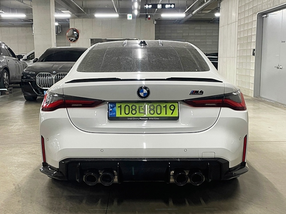 BMW M4 (G82)