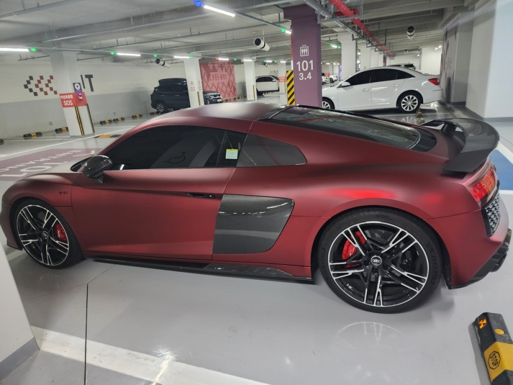 Audi R8 (4S)