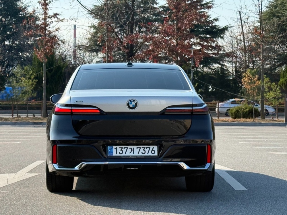 BMW 7 Series (G70)