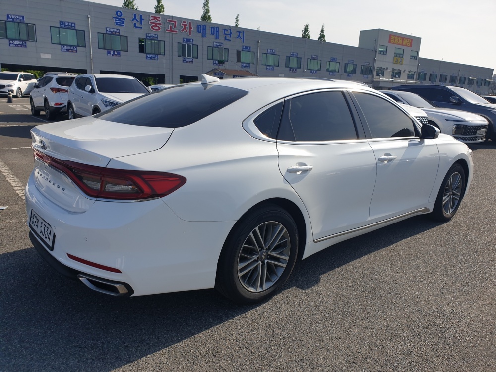 Hyundai Grandeur IG