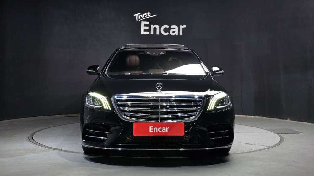 Mercedes-Benz S-Class W222