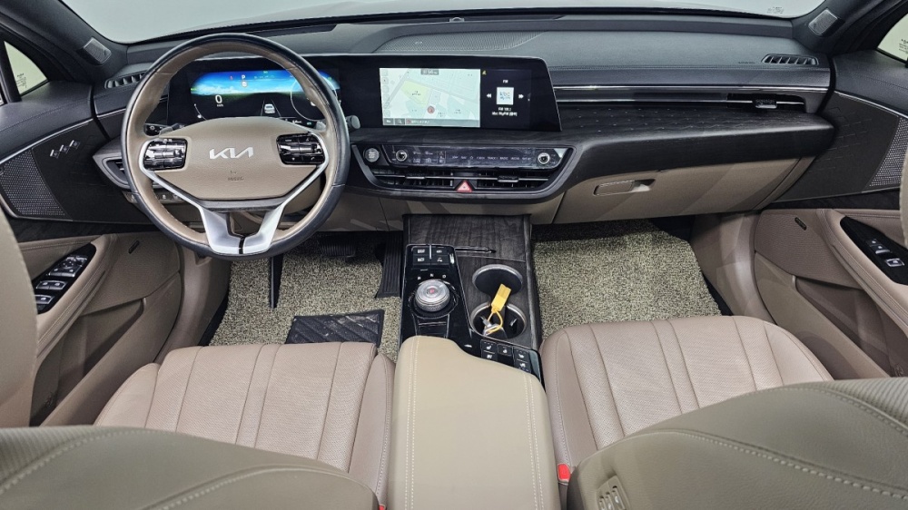 Kia K8 Hybrid