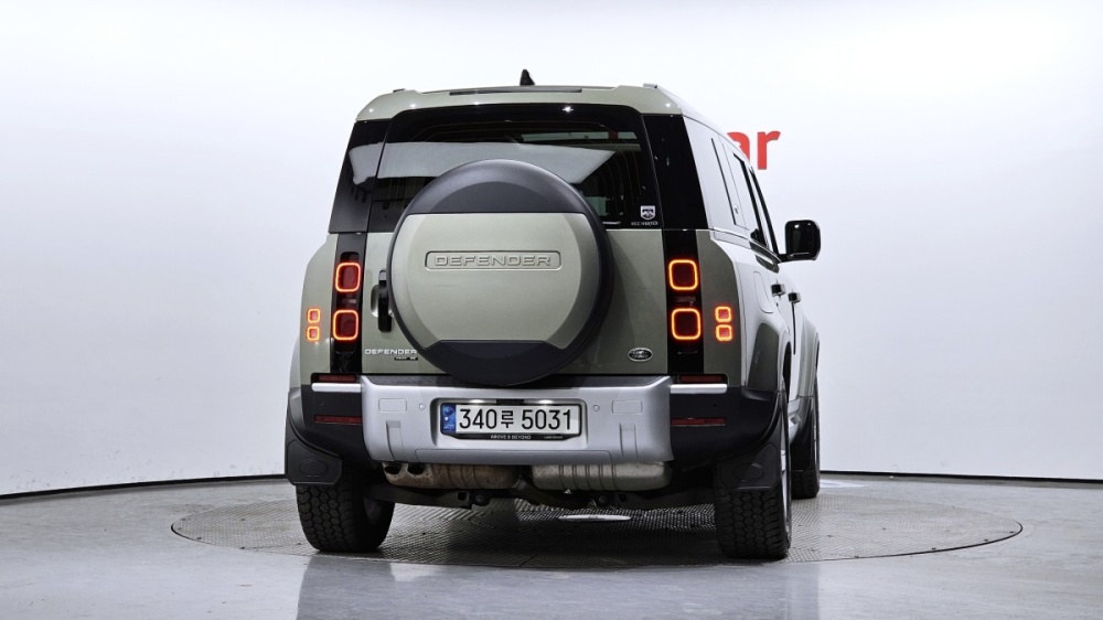 Land rover Defender (L663)