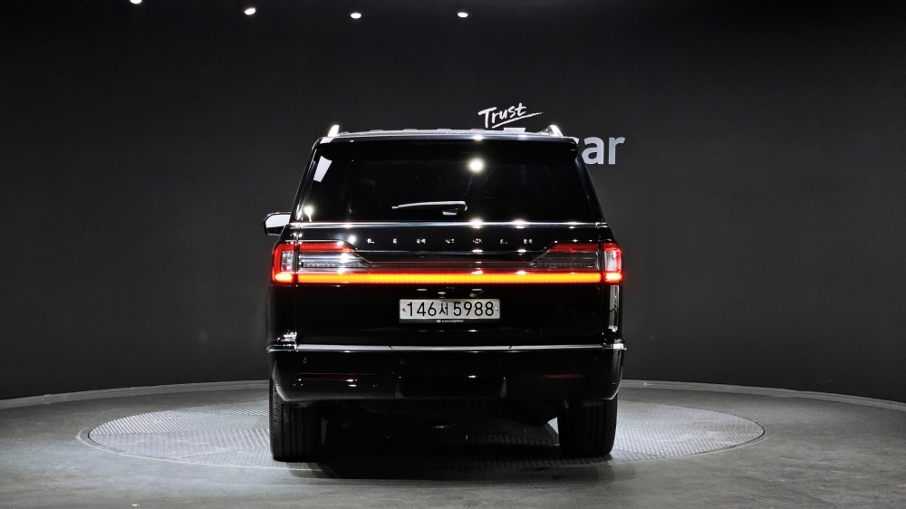 Lincoln Navigator 4th generation