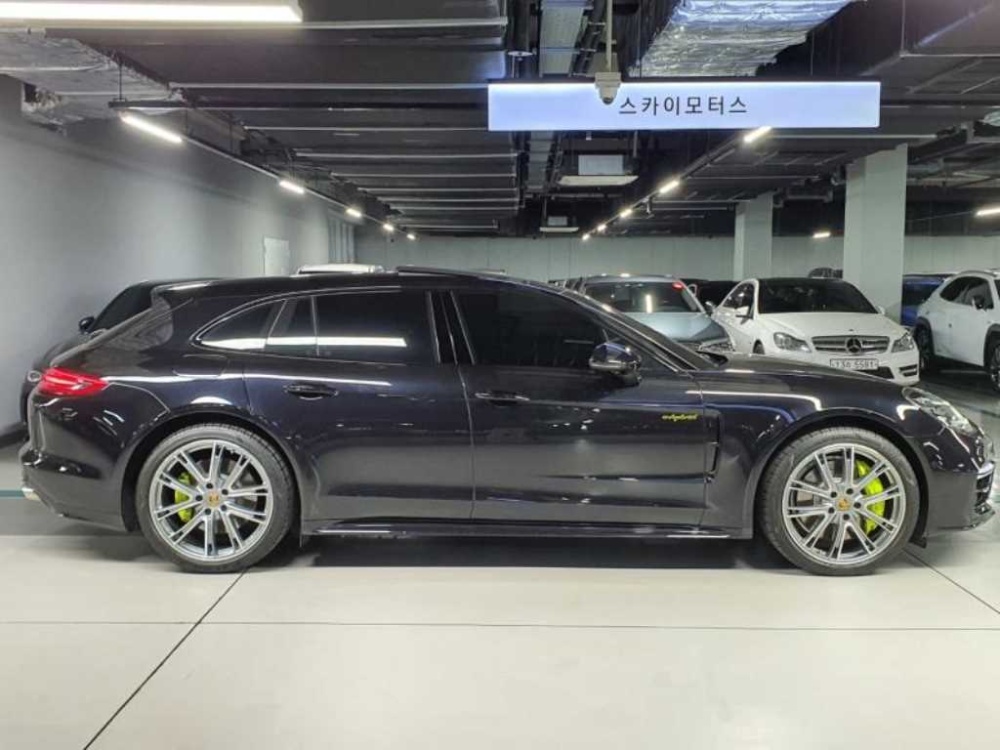 Porsche Panamera (971)