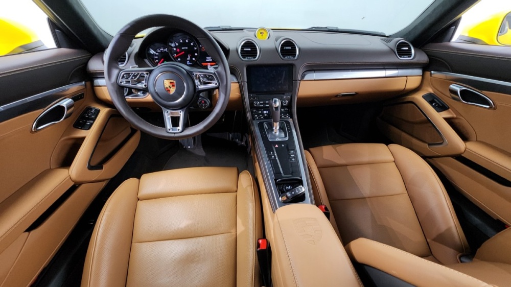 Porsche 718 Cayman