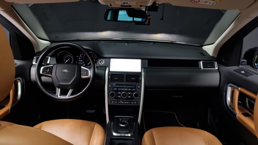 Land rover discovery sport