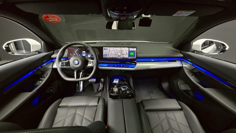 BMW 5 Series (G60)