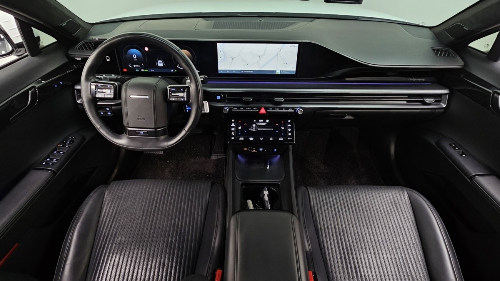 Hyundai Grandeur Hybrid (GN7)