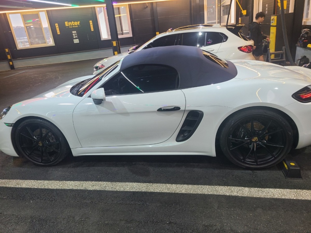 Porsche 718 boxster