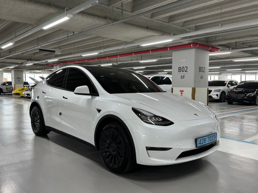 Tesla model Y