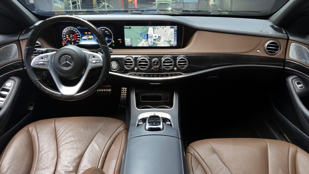 Mercedes-Benz S-Class W222